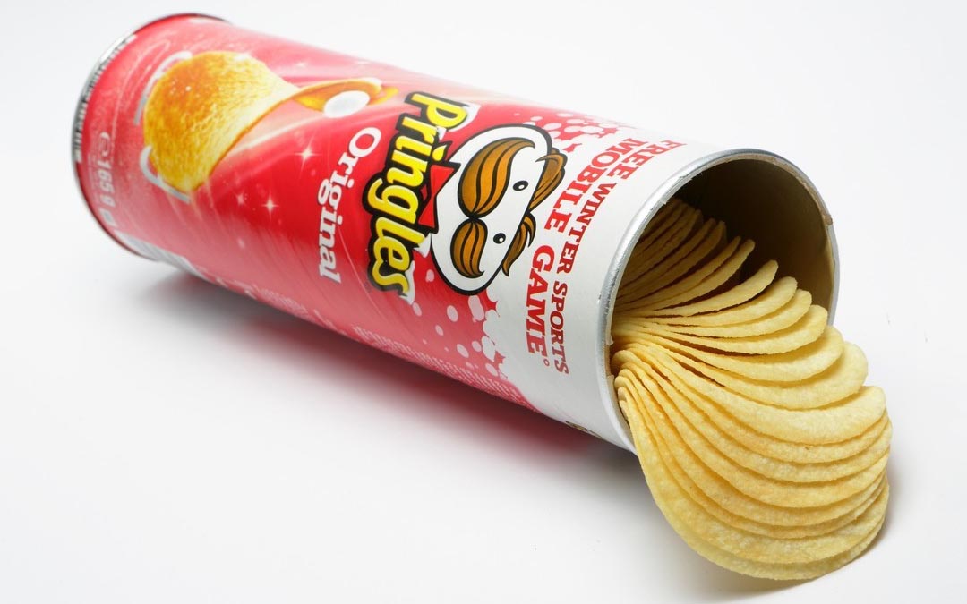 Design packaging alimentaire Pringles